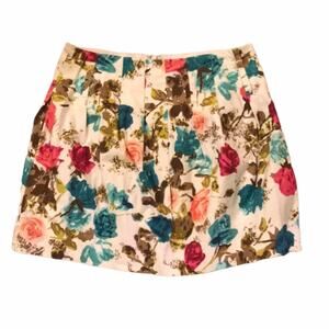 Ezra pleated floral skirt size Small